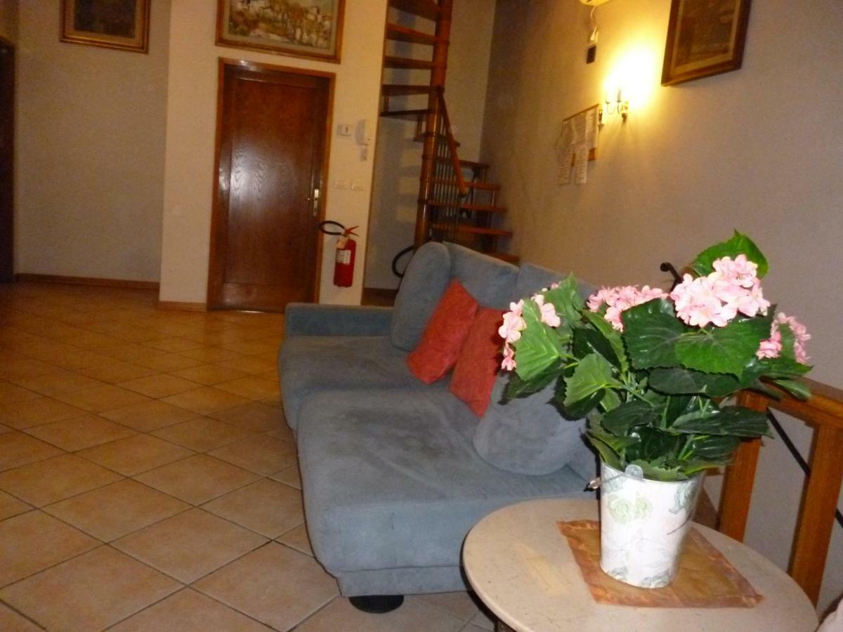 Eurotravel Bed And Car Otel Lastra a Signa Dış mekan fotoğraf